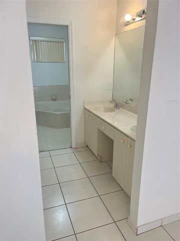 13412 NW 5th Place, Plantation, FL 33325
