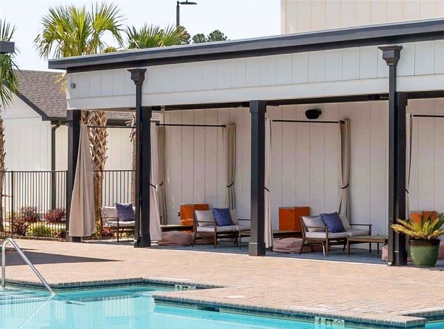 73 East Chapel Drive, Brunswick, GA 31525