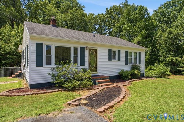 303 W 8th St, Mineral, VA 23117