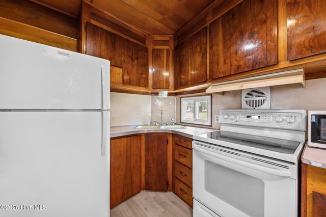 47 Litchfield Road, Creswell, NC 27928