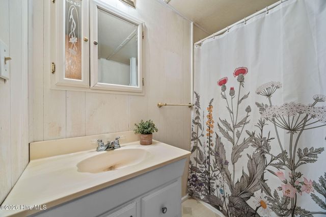 47 Litchfield Road, Creswell, NC 27928