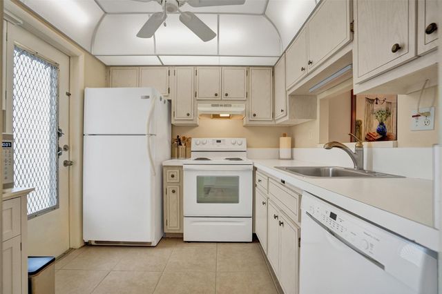 4431 NW 16th Street 209, Lauderhill, FL 33313