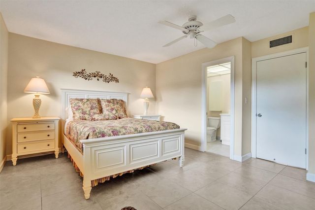 4431 NW 16th Street 209, Lauderhill, FL 33313