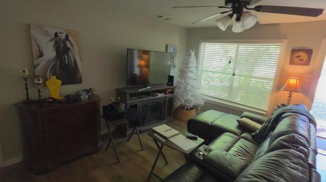 212 S Monroe Street, San Angelo, TX 76901