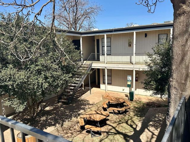 2101 16th Street, 2D, Lubbock, TX 79401