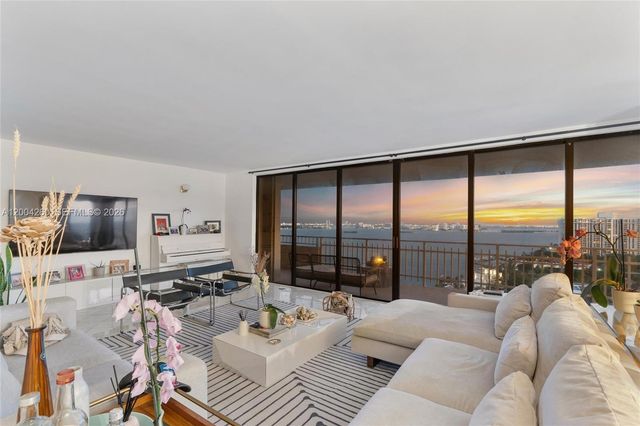 11113 Biscayne Boulevard 2051, Miami, FL 33181