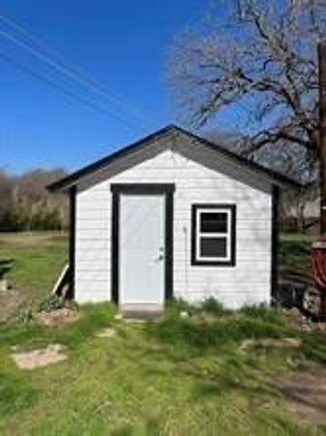 356 Shoreline Drive, Azle, TX 76020