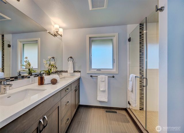 1419 179th Place NE, Bellevue, WA 98008