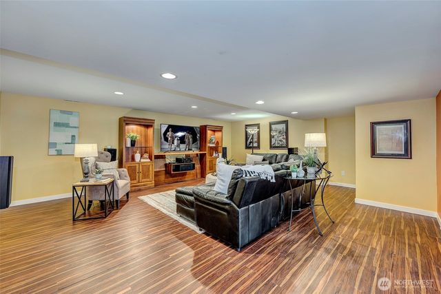 1419 179th Place NE, Bellevue, WA 98008