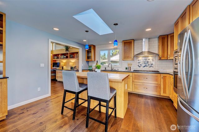 1419 179th Place NE, Bellevue, WA 98008