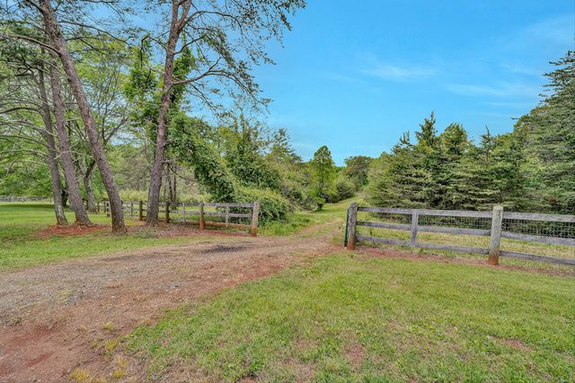3835 Hardy RD, Hardy, VA 24101