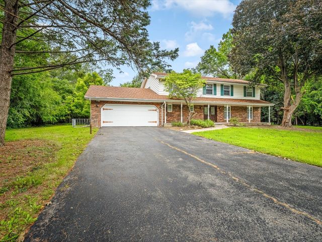 1718 Jacoby Place, Rockford, IL 61107