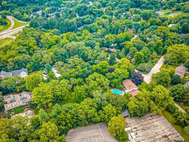 1718 Jacoby Place, Rockford, IL 61107