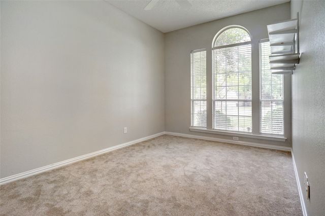 2802 Southwood Court, Grapevine, TX 76051