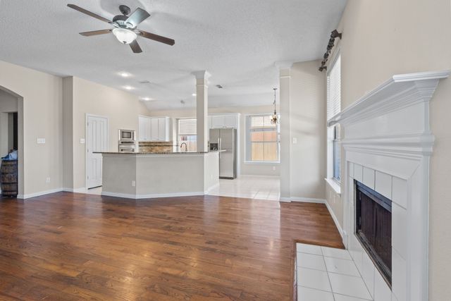 2802 Southwood Court, Grapevine, TX 76051