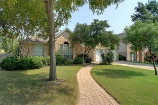 2802 Southwood Court, Grapevine, TX 76051