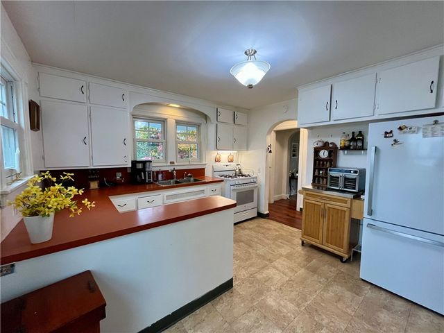 518 Larchmont Road, Elmira, NY 14905