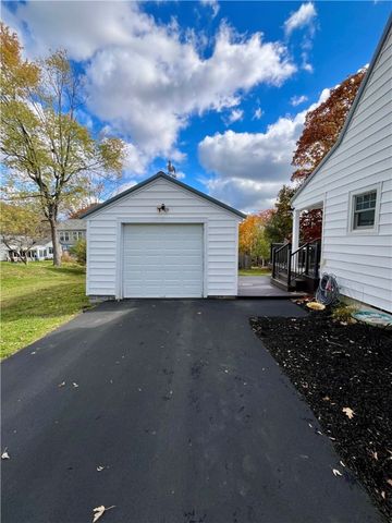 518 Larchmont Road, Elmira, NY 14905