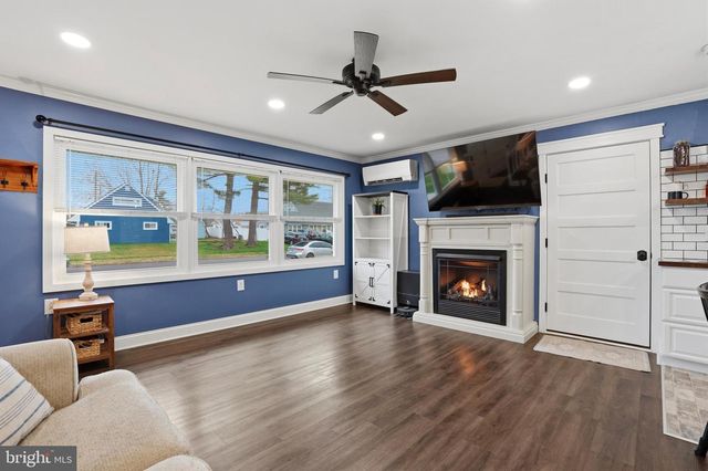 157 MILL DR, Levittown, PA 19056