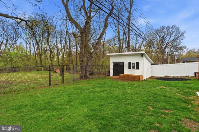 157 MILL DR, Levittown, PA 19056