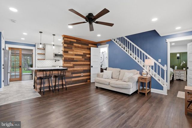 157 MILL DR, Levittown, PA 19056