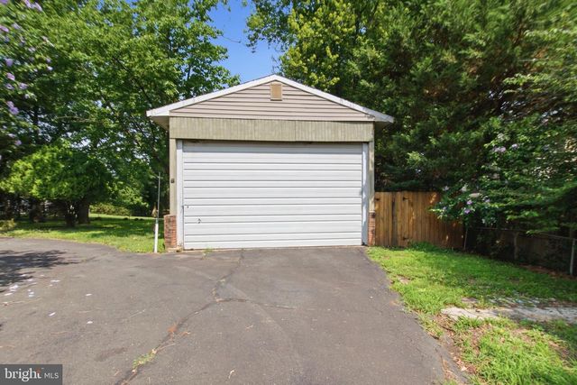511 MALCOLM RD NW, Vienna, VA 22180