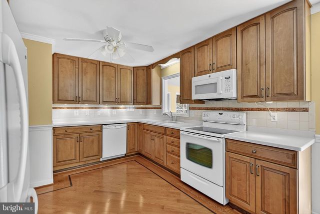 10823 MOORE DR, Manassas, VA 20111