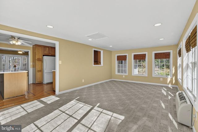 10823 MOORE DR, Manassas, VA 20111