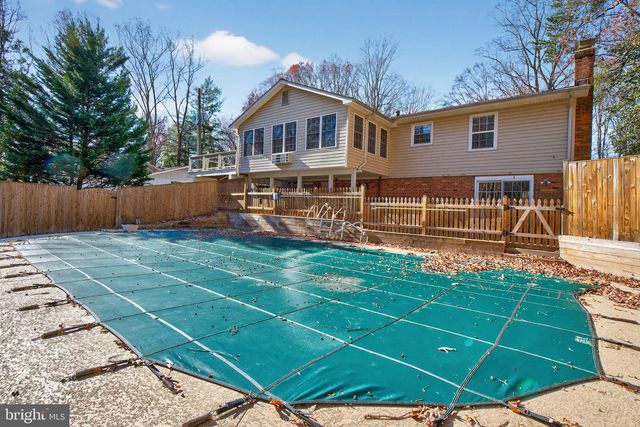 10823 MOORE DR, Manassas, VA 20111