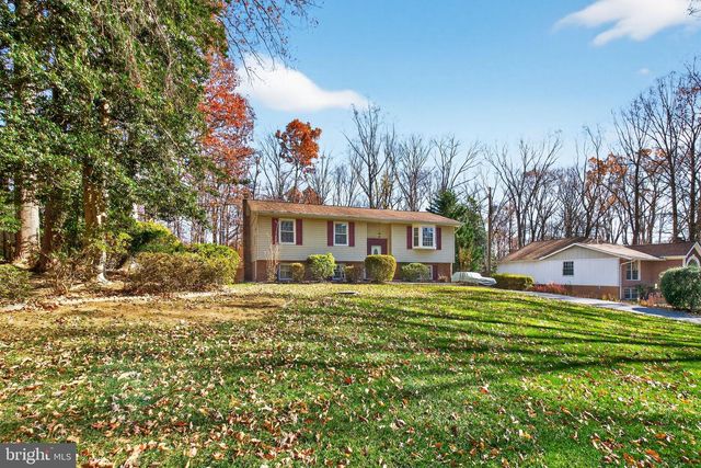 10823 MOORE DR, Manassas, VA 20111