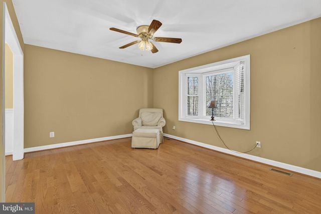 10823 MOORE DR, Manassas, VA 20111