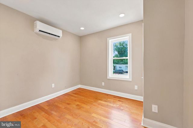 5439 REGENT ST, Philadelphia, PA 19143