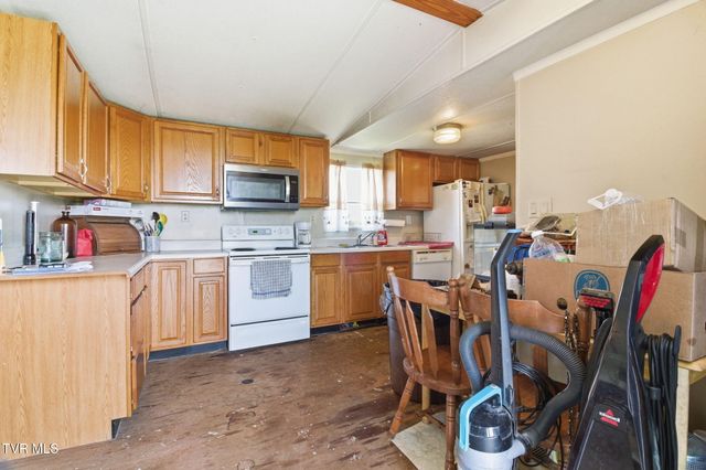 660 Mohawk Creek Road, Midway, TN 37809