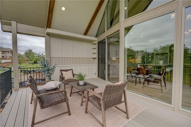 912 Savannah Lane, Greenwood, MO 64034