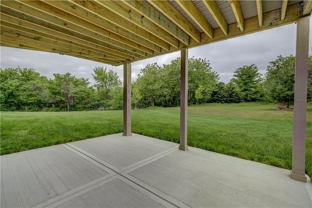 912 Savannah Lane, Greenwood, MO 64034