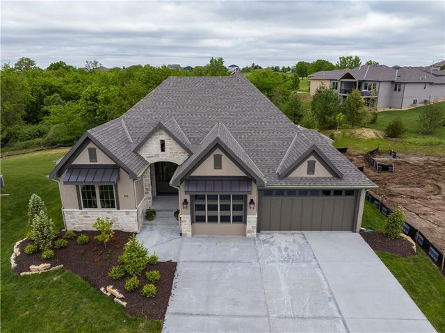 912 Savannah Lane, Greenwood, MO 64034