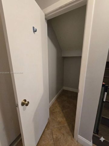 13870 Magnolia Court, Davie, FL 33325