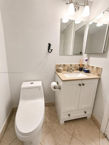 13870 Magnolia Court, Davie, FL 33325
