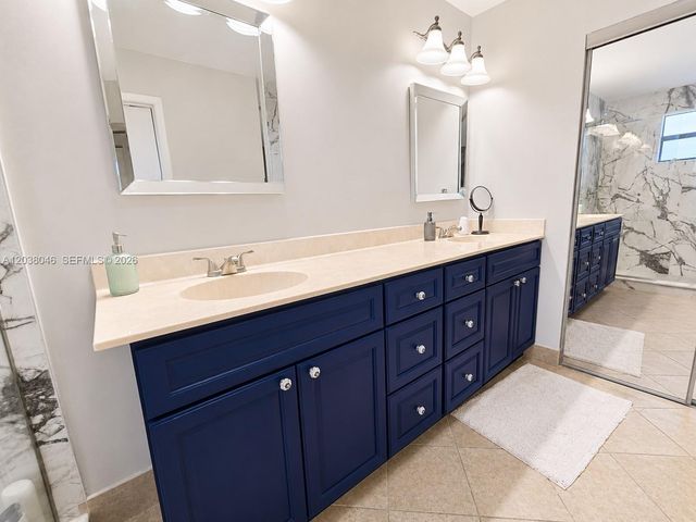 13870 Magnolia Court, Davie, FL 33325