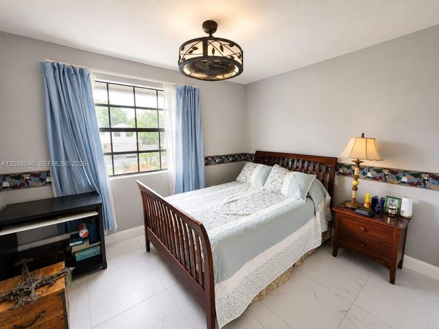 13870 Magnolia Court, Davie, FL 33325