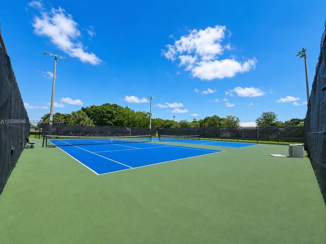 13870 Magnolia Court, Davie, FL 33325