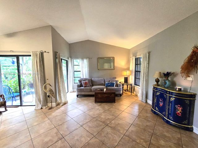 13870 Magnolia Court, Davie, FL 33325