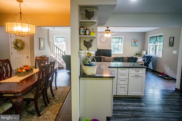 988 KRATZ RD, Glen Rock, PA 17327