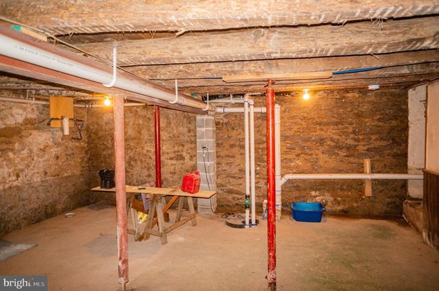 988 KRATZ RD, Glen Rock, PA 17327