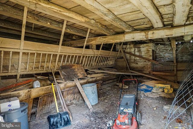 988 KRATZ RD, Glen Rock, PA 17327