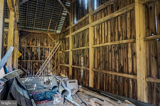 988 KRATZ RD, Glen Rock, PA 17327