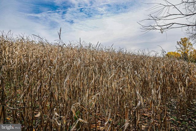 988 KRATZ RD, Glen Rock, PA 17327