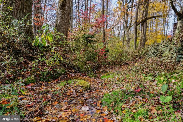 988 KRATZ RD, Glen Rock, PA 17327