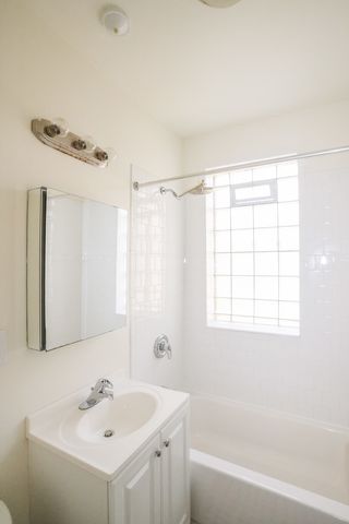 2022 W Berwyn Avenue 3A, Chicago, IL 60625