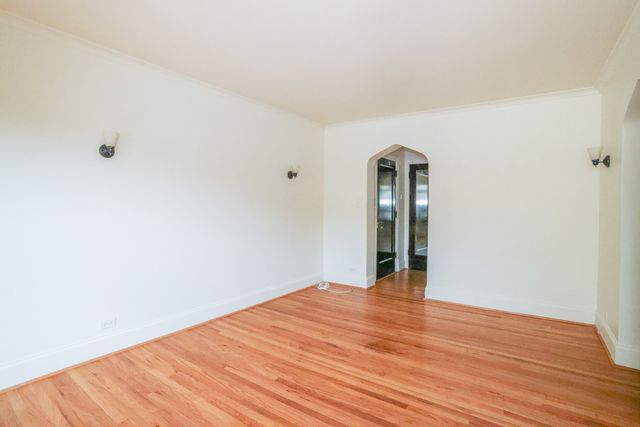 2022 W Berwyn Avenue 3A, Chicago, IL 60625